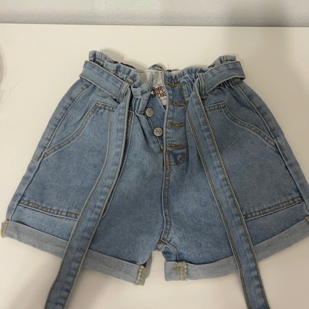 Shorts, ordered size too small.